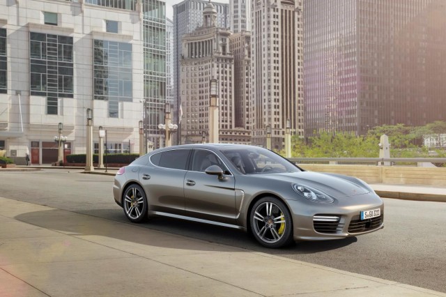 New Porsche Panamera Turbo S (1).jpg